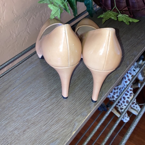 Stuart Weitzman Shoes - Picture 5 of 9